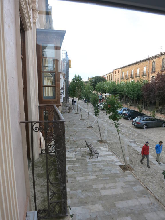 Emebed Posada Castrojeriz Exterior photo